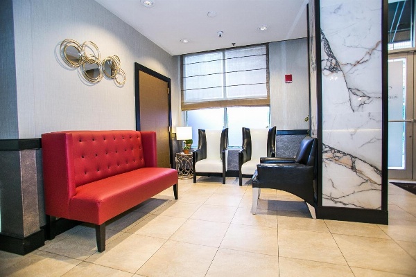 Pointe Plaza Hotel Main image